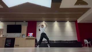Jiwoo dancing on C.A.B (Catch A Body) of Chris Brown (feat. Fivio Foreign)