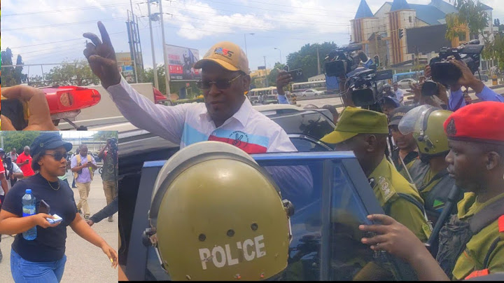 TAZAMA MBOWE ALIVYOKAMATWA NA POLISI KWENYE MAANDAMANO/MTOTO WAKE AMLILIA BABA YAKE/ABURUZWA