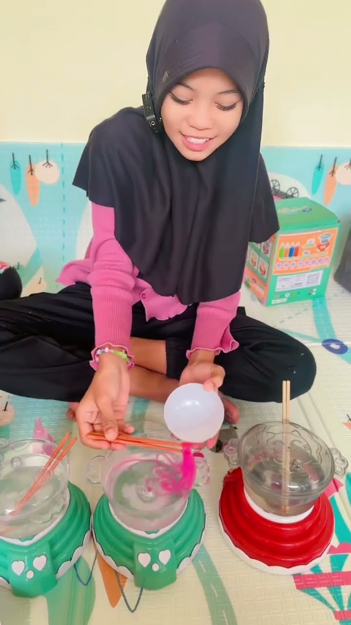 AINUN MASAK MIE WARNA WARNI BUNDA DIJAH KEHABISAN