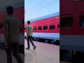 automatic door LHB coach benefit #train #railway #railtrack #lhb #doors