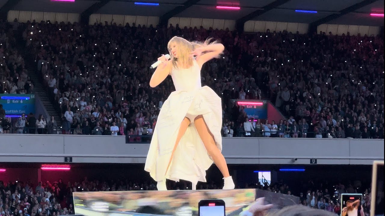 Taylor Swift - Who’s Afraid of Little Old Me? (Edinburgh 1 2024)
