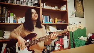 Video thumbnail of "Willie Peyote - Le chiavi in borsa (bass cover)"