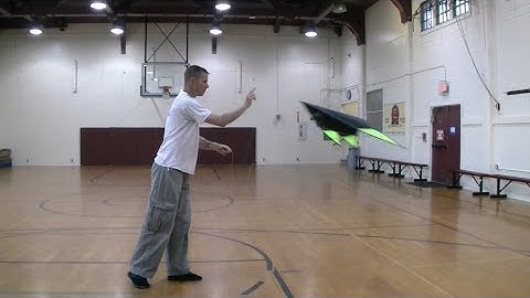 Indoor Dual 06 - Launch Options pt 1 (stunt kite tutorial)