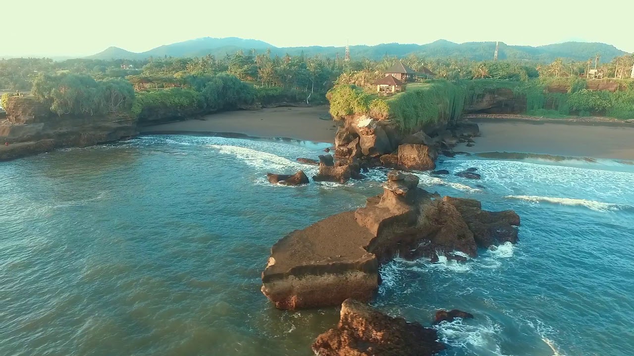 Balian Secret Beach and Balian surf spot