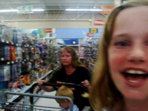 Video: Fantastisk Forklaring På, Hvordan Wal-Mart Dræber Gangbare Samfund - Matador Network