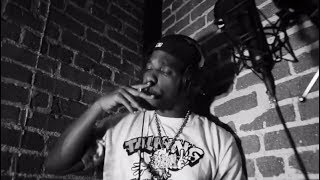 Смотреть клип Curren$Y - Pound In The Sky