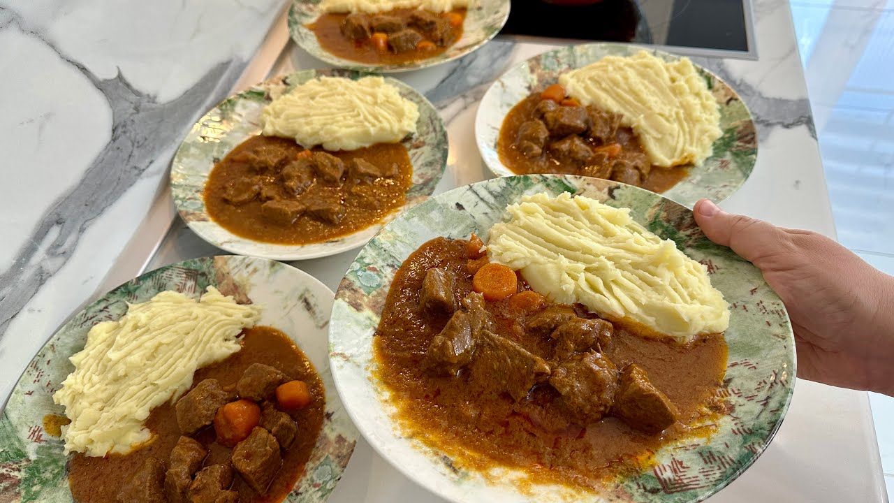 Gullash me Pire 😍 Receta e Nënës 👩‍🍳