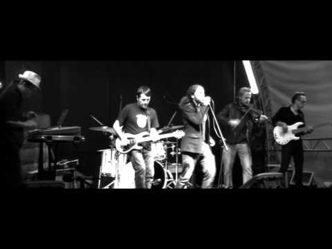 OUTSIDER cover band - Letnia scena Zote Tarasy - maniac (cover)