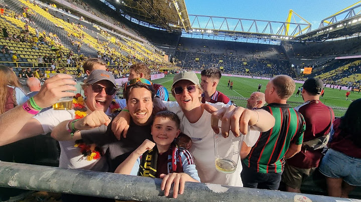PRE SEASON FRIENDLY IN THE AMAZING BVB STADIUM. Away days ! Aston villa vs borussia dortmund vlog