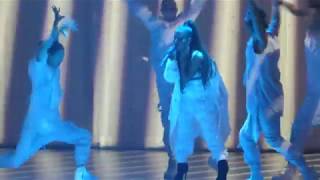 HD Ariana Grande - TOUCH IT [PARIS] Dangerous Woman Tour - JUNE 2017