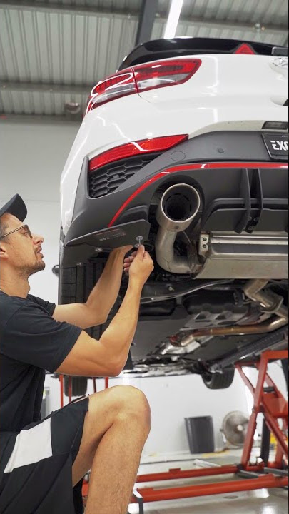 Satisfying Super Cut - Hyundai i30n Flow Designs Rear Diffuser