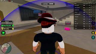 Roblox เล่นเครื่องบิน ปิดท้ายด้วยบั้งไฟ