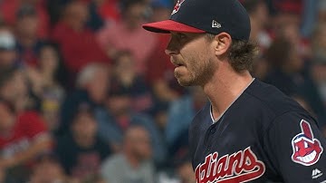 NYY@CLE Gm2: Tomlin earns win with two shutout frames