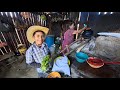 "Muchas gracias por mi bicicleta y computadora, estoy muy feliz"|Niño Edwin y Tía Rufina.