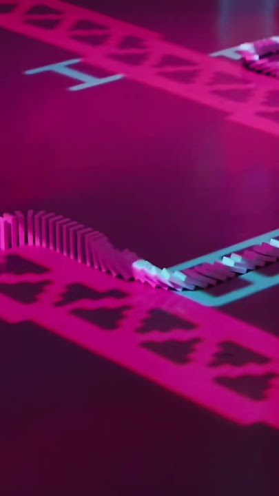 Dropping dominos with @Hevesh5 at @Lume_Studios 🔥 #dominos #projectionmapping