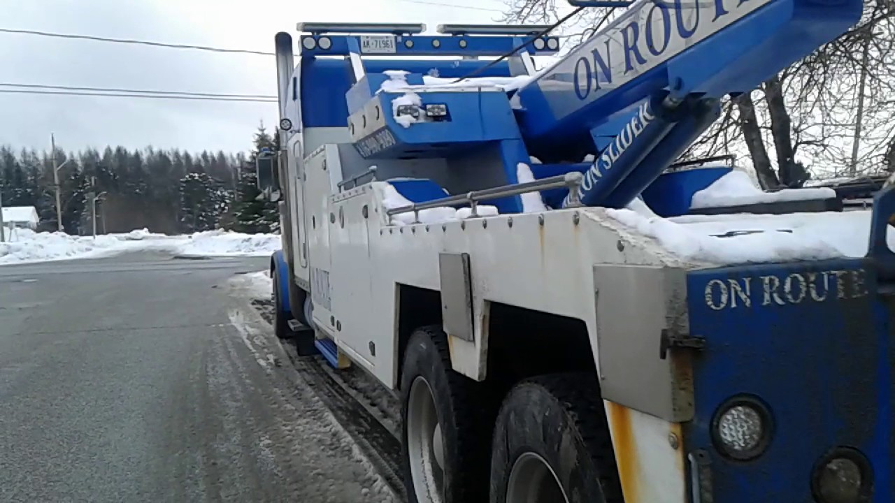 On Route Towing And Heavy Recovery Peterbilt And International Youtube