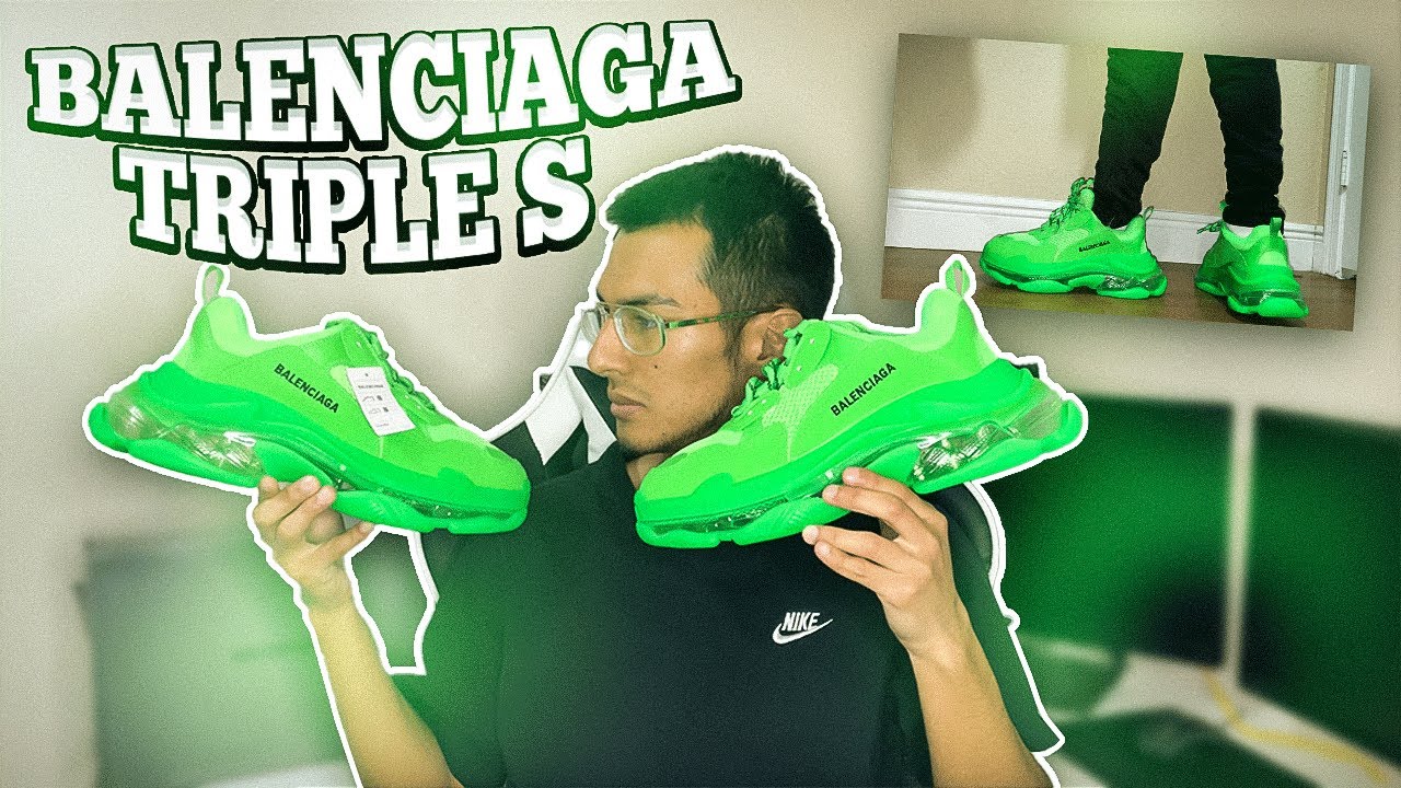 mangfoldighed Poesi Enumerate UA) BALENCIAGA TRIPLE S NEON GREEN UNBOXING & ON FEET! *FIRST PAIR OF  BALENCIAGAS!* - YouTube