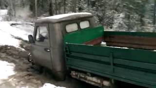 УАЗ 3303 на бездорожье! Russian SUV with a body in 1987!