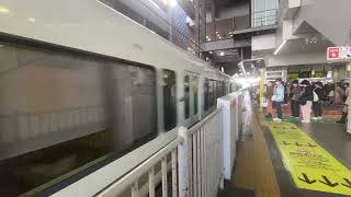 221系大和路快速奈良方面加茂行き　　大阪到着！