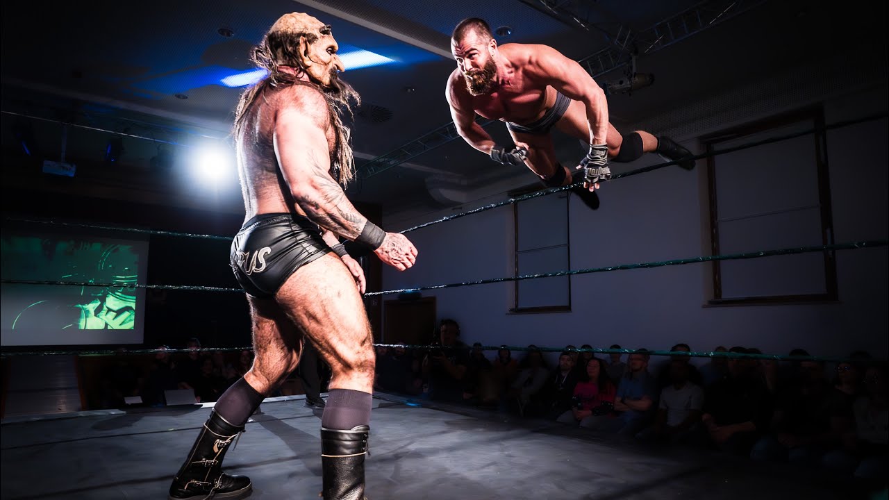 Mexxberg(c) vs Krampus, Full IWI World Championship Match