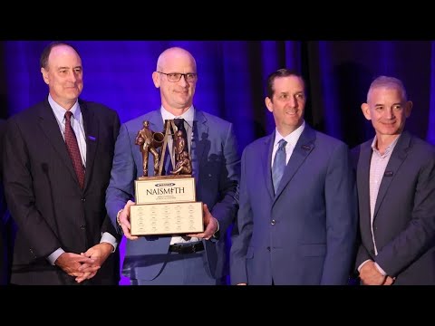 Dan Hurley Named Naismith College Coach of the Year