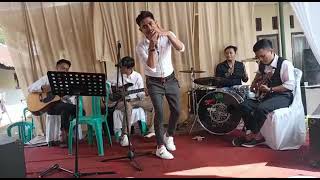 Download Lagu seveenten - Hal terindah MP3