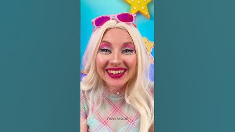 How Not to Smudge 😲 The Lipstick and Tattoo Tango #funny