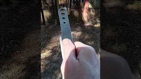 Military Half Spin Knife Throwing Technique