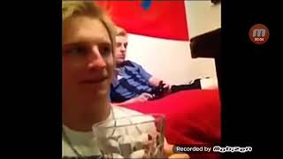 Zil Sesi Çıkaran Adam