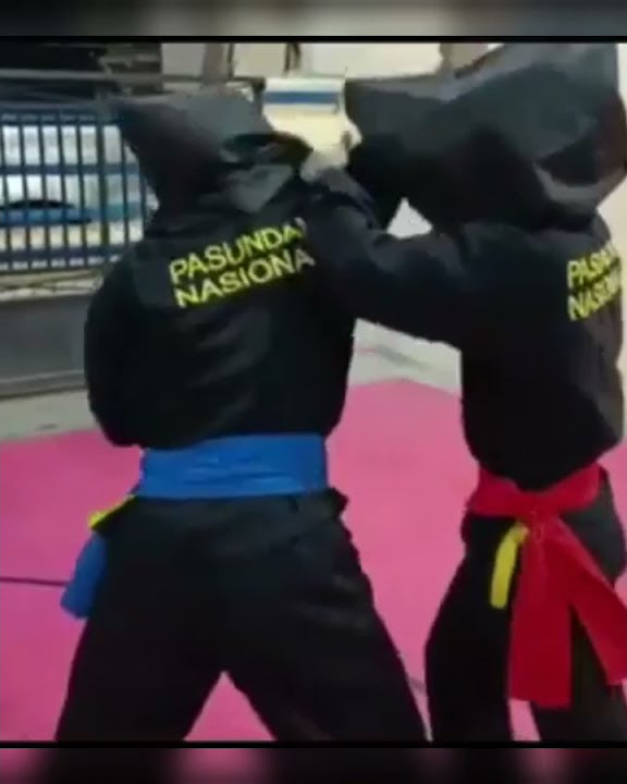 #viral, Tarung sambil tutup mata. perguruan Pasundan internasional,