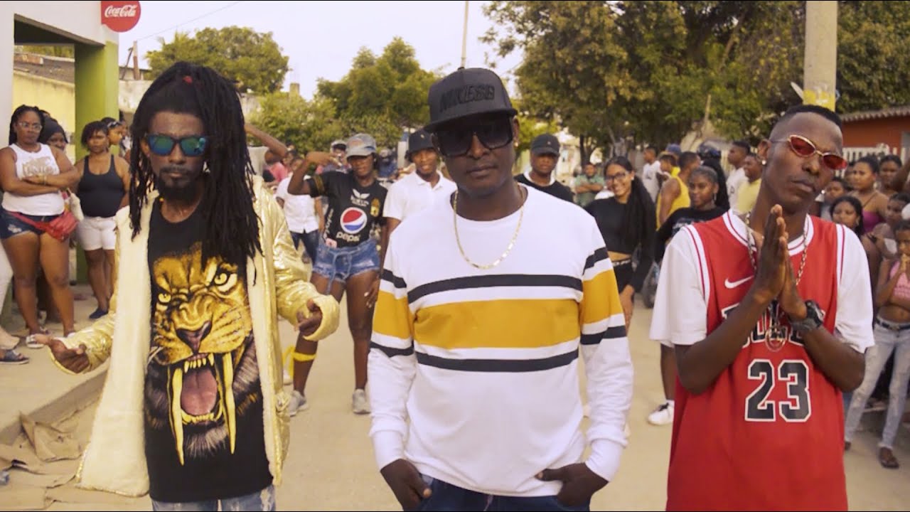 El Chico Demente - Black Crazy ft Randy Rasta, Black Dog - YouTube