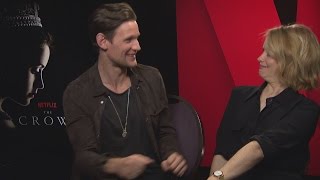 The Crown: Matt Smith and Claire Foy on the Queen and Prince Philip having sex Resimi
