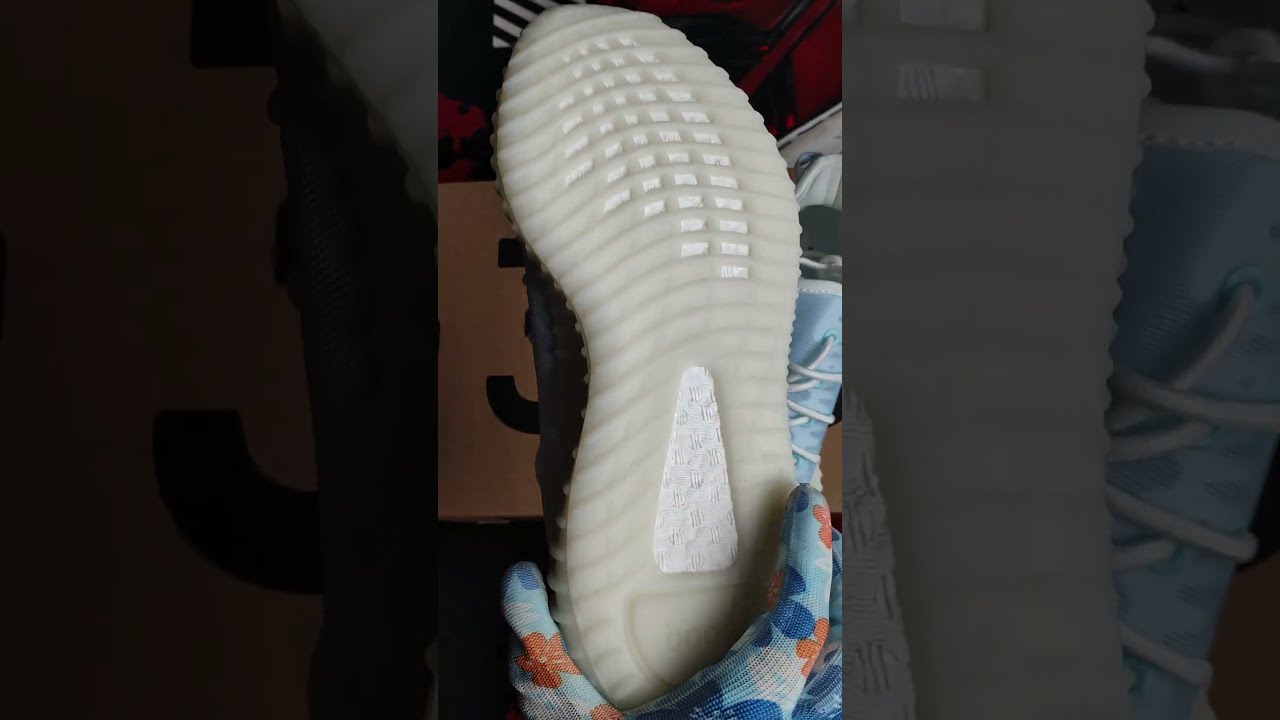 Yeezy 350 Boost V2 Mono Ice