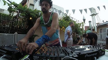 We Must Live feat. Le Freak Selector (Dj Set) @ - Playground Records
