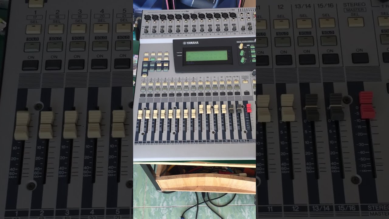 Yamaha 01V
