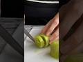 How to peel a kiwi 🥝