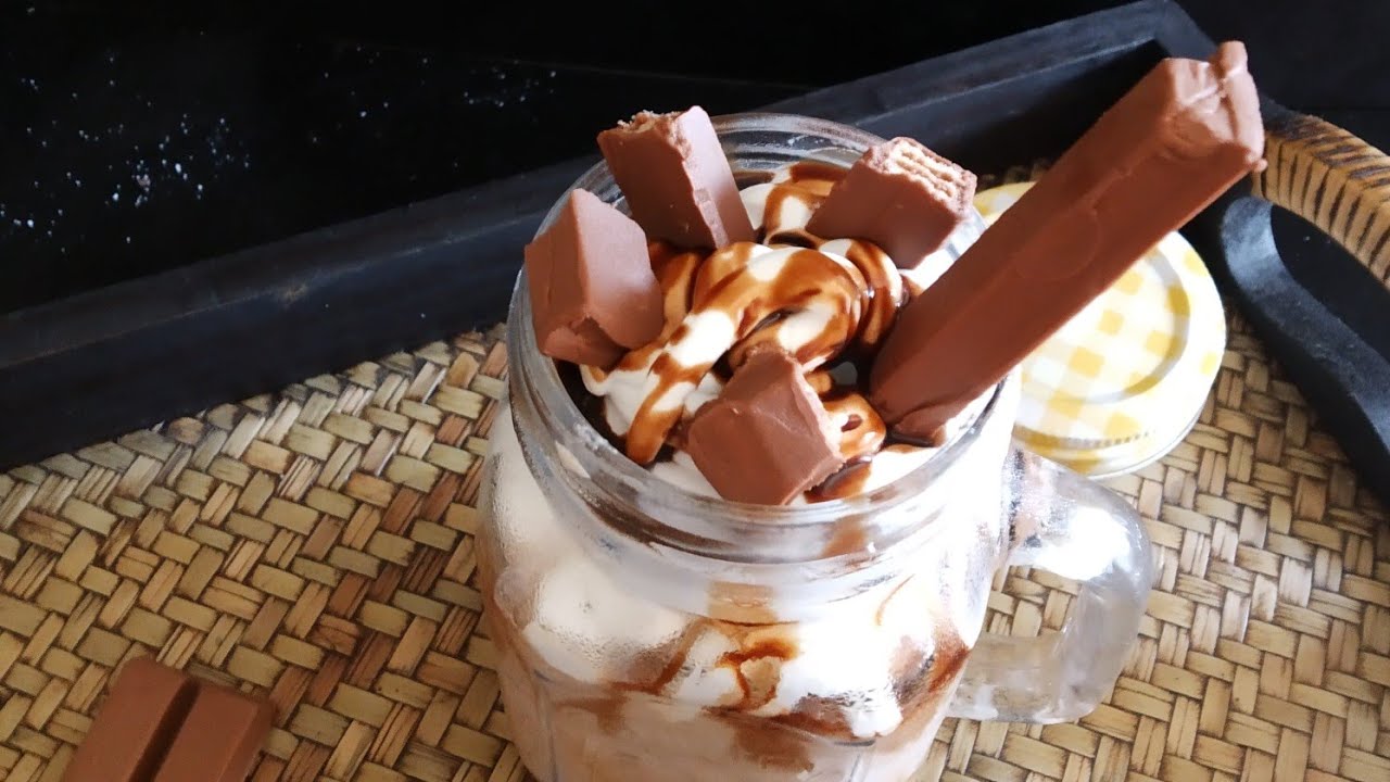 Kit Kat Milkshake Without Ice Cream Recipe In Hindi