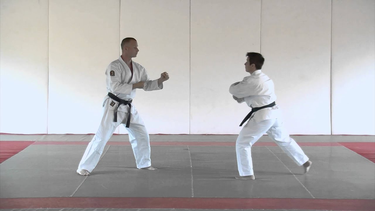 9 Kansetsu-waza - Armoverstrekking via onderarm - YouTube