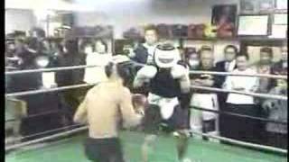 プロボクシング 長谷川 VS 徳山 2ラウンド