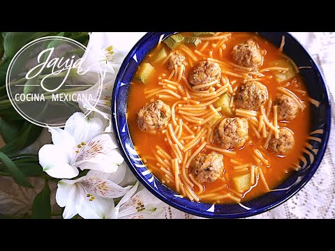 Vídeo: Receta: Sopa De Tomate Con Verduras Y Albóndigas En RussianFood.com