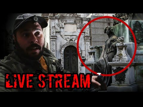 CHACARITA CEMETERY LIVE ! FOUND SOMETHING DISTURBING