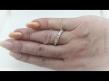 Классическое свадебное кольцо в стиле Tiffany с дорожкой камней