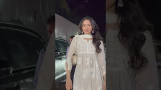 Rs 89,799 For This Bag? Zoya Afroz Says Fashion First