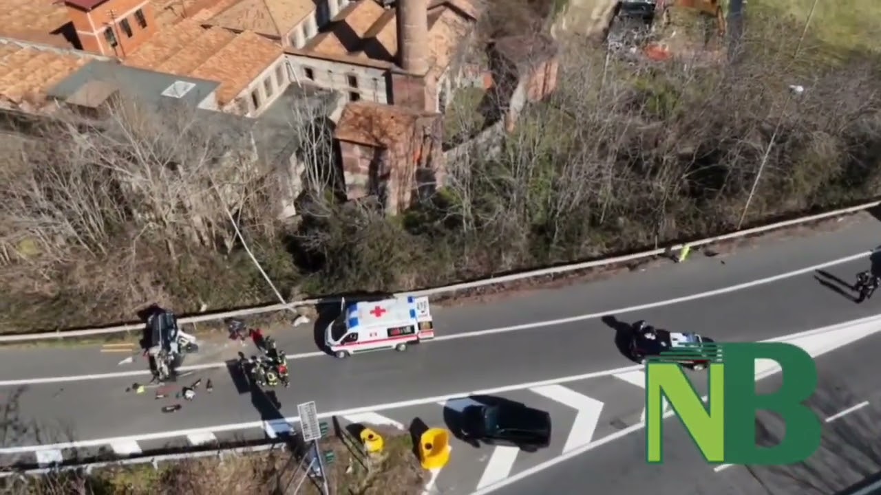 Incidente in Superstrada, auto ribaltata all'uscita di Chiavazza