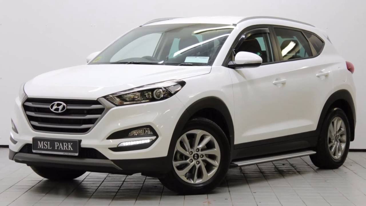 161D19356 Hyundai Tucson 4x4 Executive white YouTube