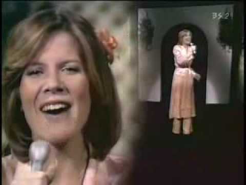 DEBBIE BOONE SINGS " YOU LIGHT UP MY LIFE " STEREO