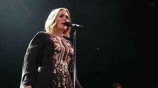 Adele - Skyfall (Live - Glastonbury 2016)