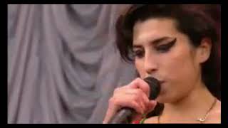 Amy Winehouse - Me and Mr. Jones - Glastonbury 2007.