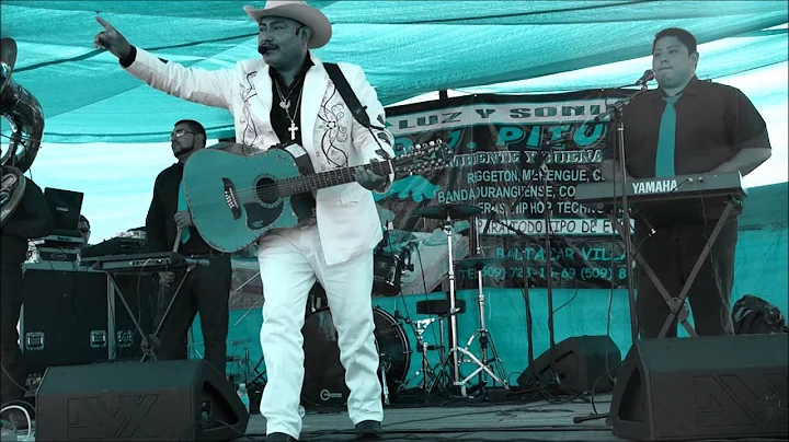 Te voy a olvidar EL TUZZO y su publico cantando