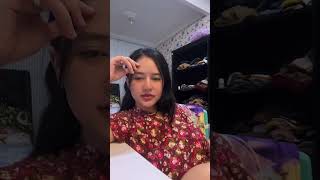 ochi di suruh telanjang saat live